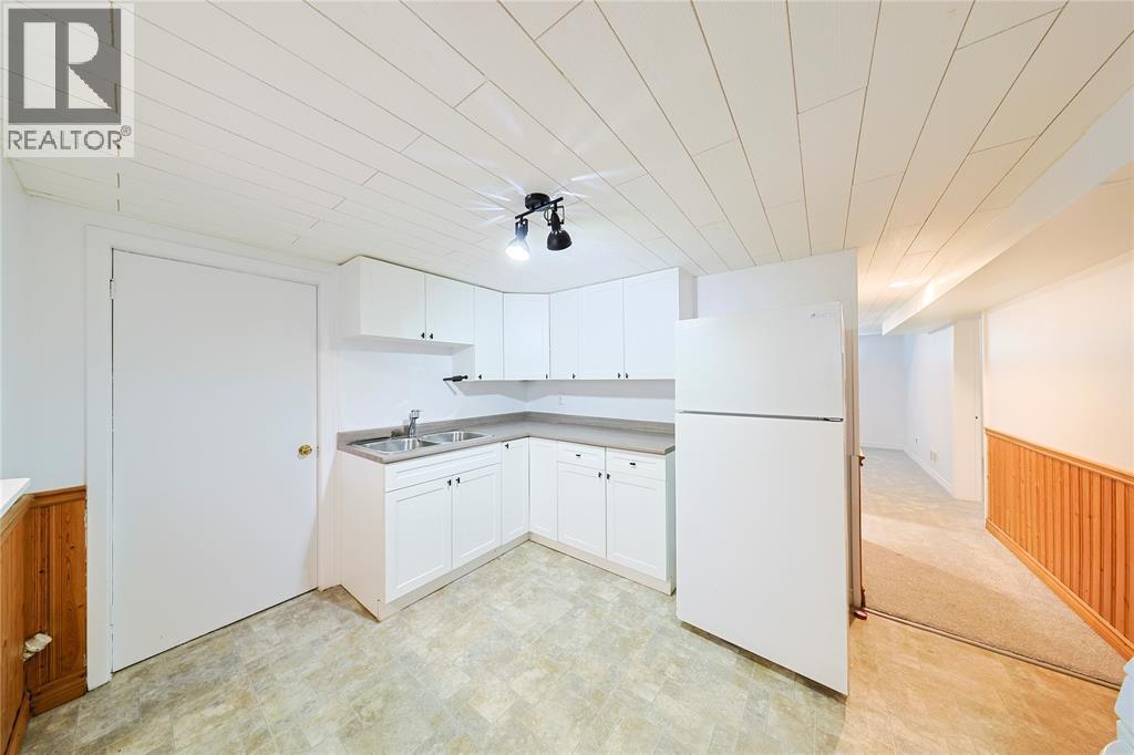237 Essex Street Unit# Lower, Sarnia, Ontario  N7T 4S3 - Photo 3 - 26020599
