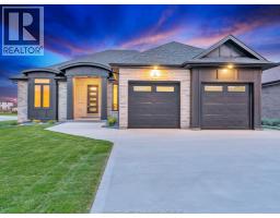 61 HILTON COURT, Amherstburg, Ontario