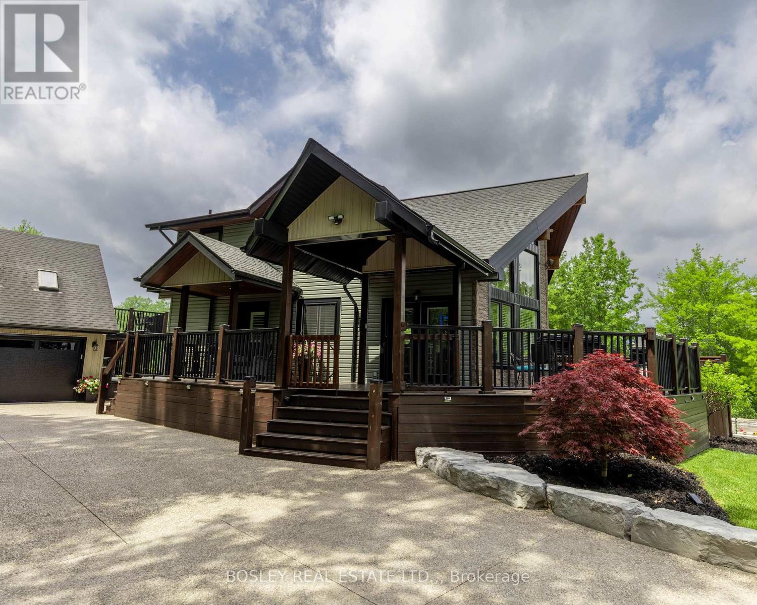 4949 Lyon's Parkway, Niagara Falls, Ontario  L2E 6S6 - Photo 3 - X13720988