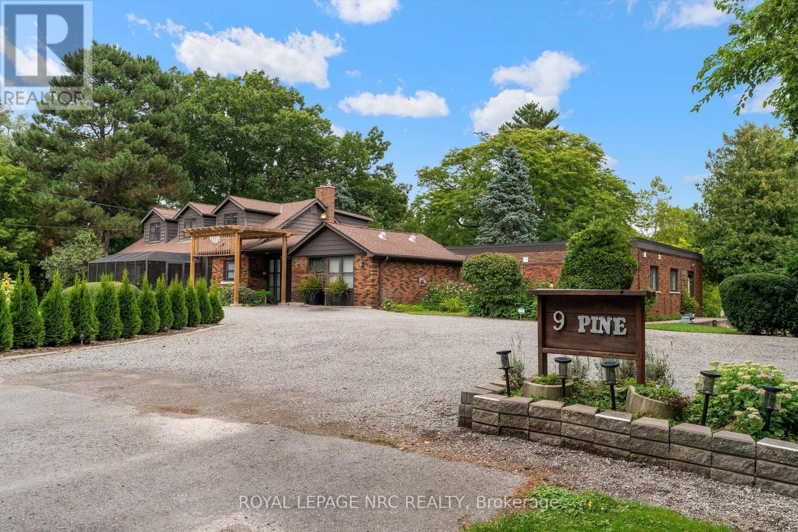 9 PINE STREET, Niagara-on-the-Lake, Ontario