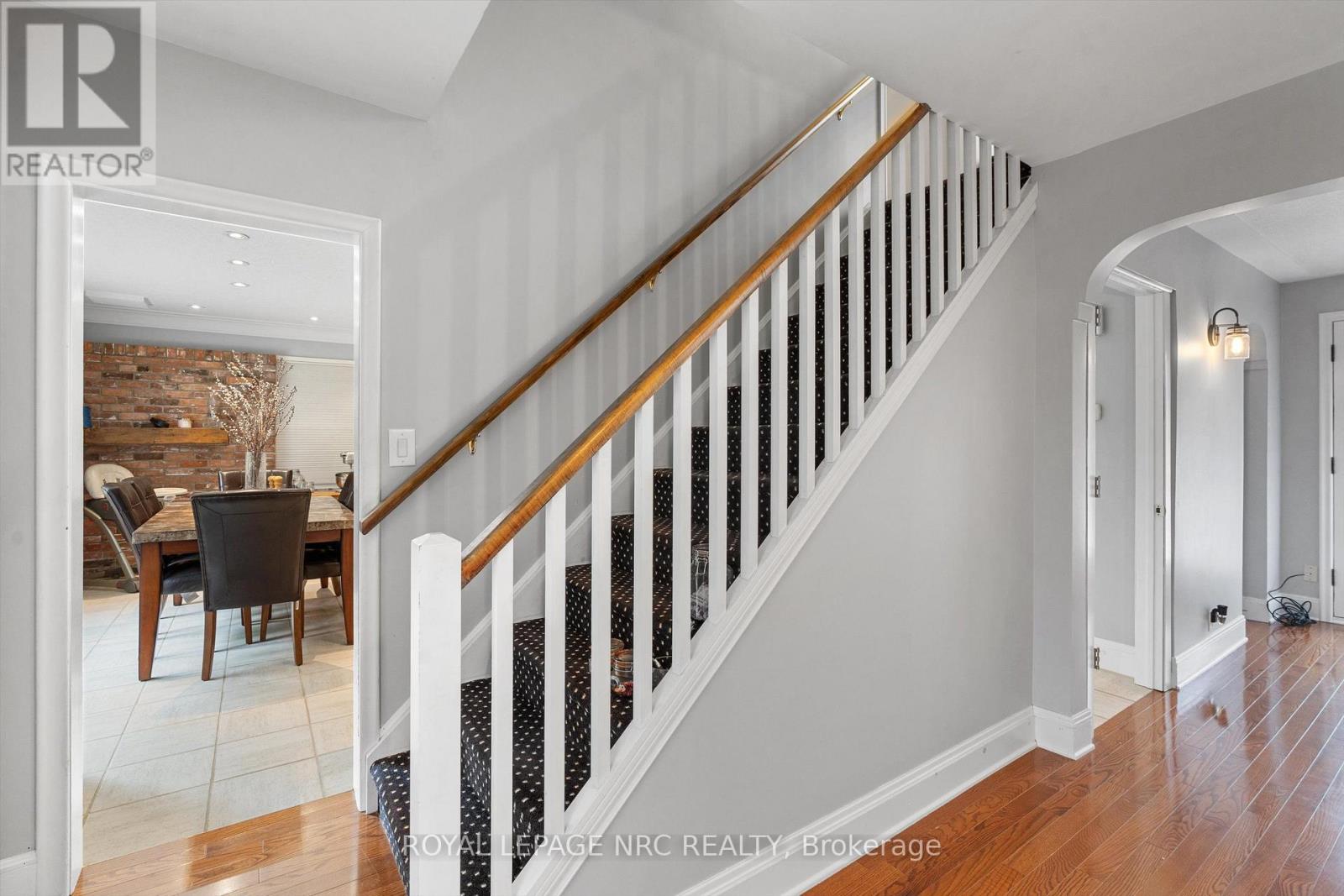 9 Pine Street, Niagara-On-The-Lake, Ontario  L0S 1J0 - Photo 18 - X13720994