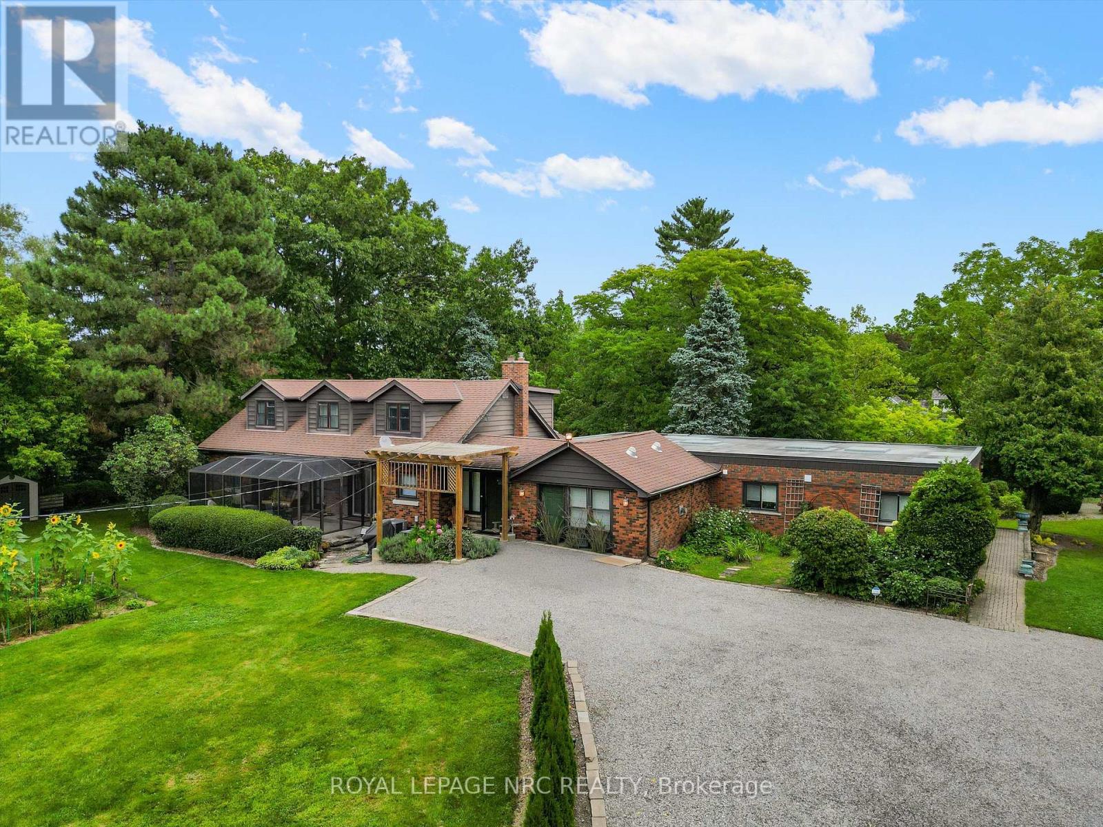 9 Pine Street, Niagara-On-The-Lake, Ontario  L0S 1J0 - Photo 2 - X13720994