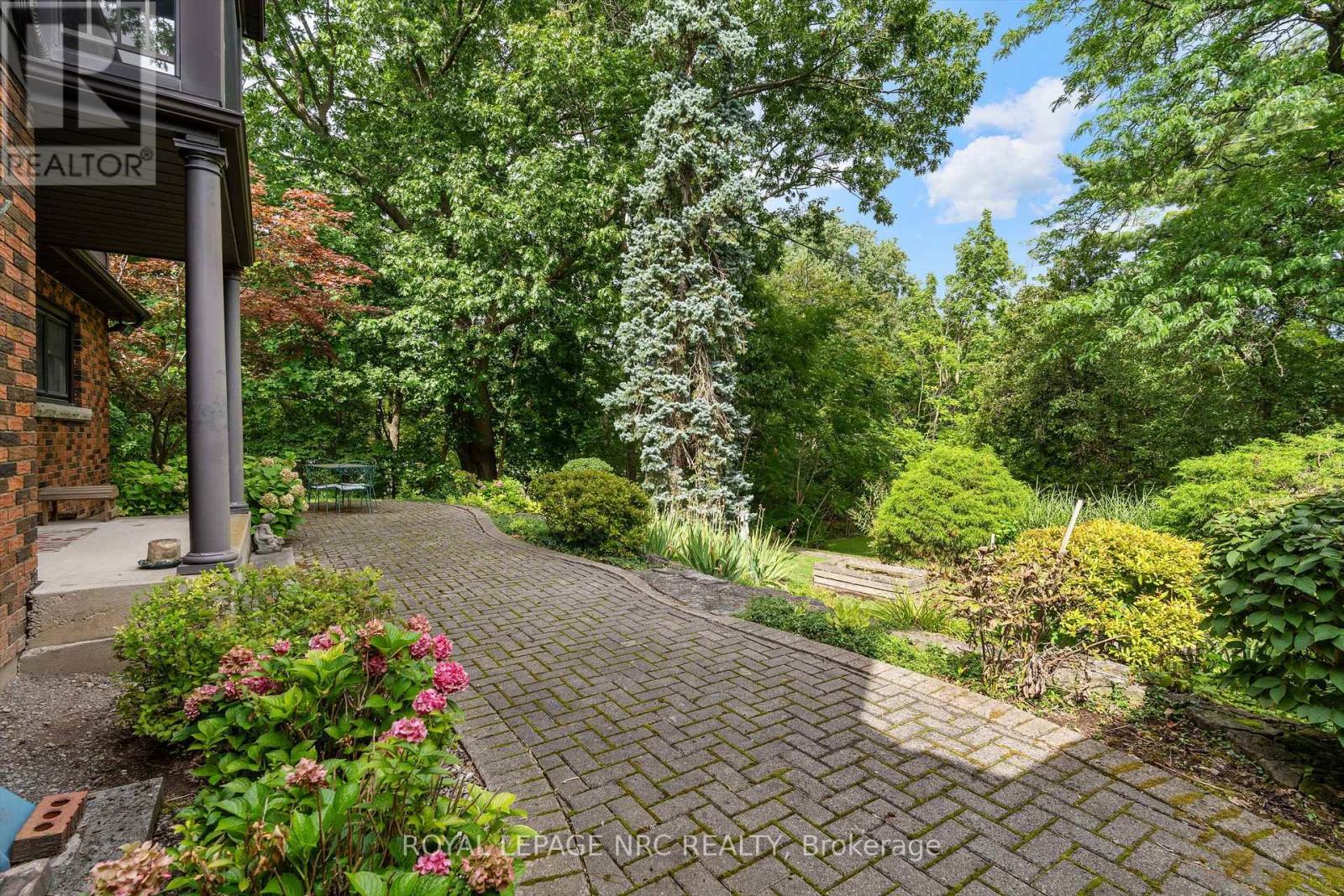 9 Pine Street, Niagara-On-The-Lake, Ontario  L0S 1J0 - Photo 40 - X13720994