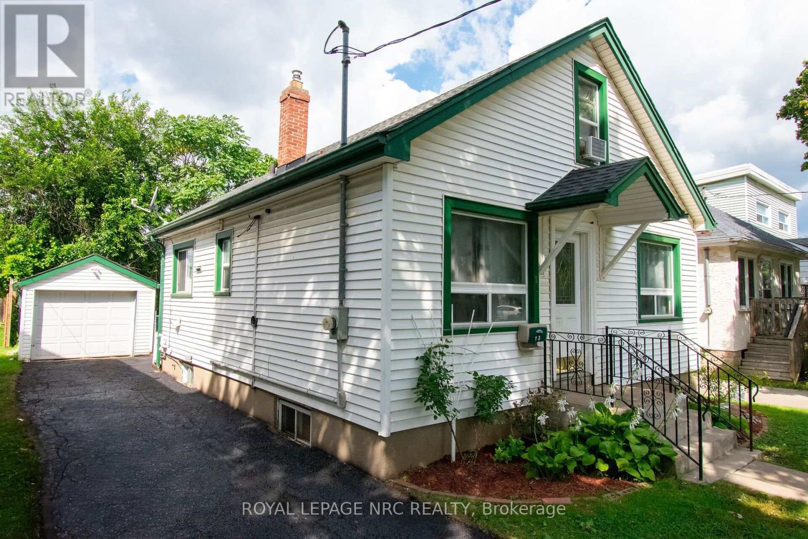 13 MILDRED AVENUE, St. Catharines, Ontario