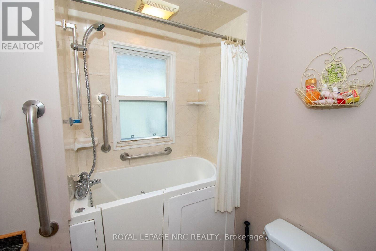 13 Mildred Avenue, St. Catharines, Ontario  L2R 6H9 - Photo 19 - X13720998