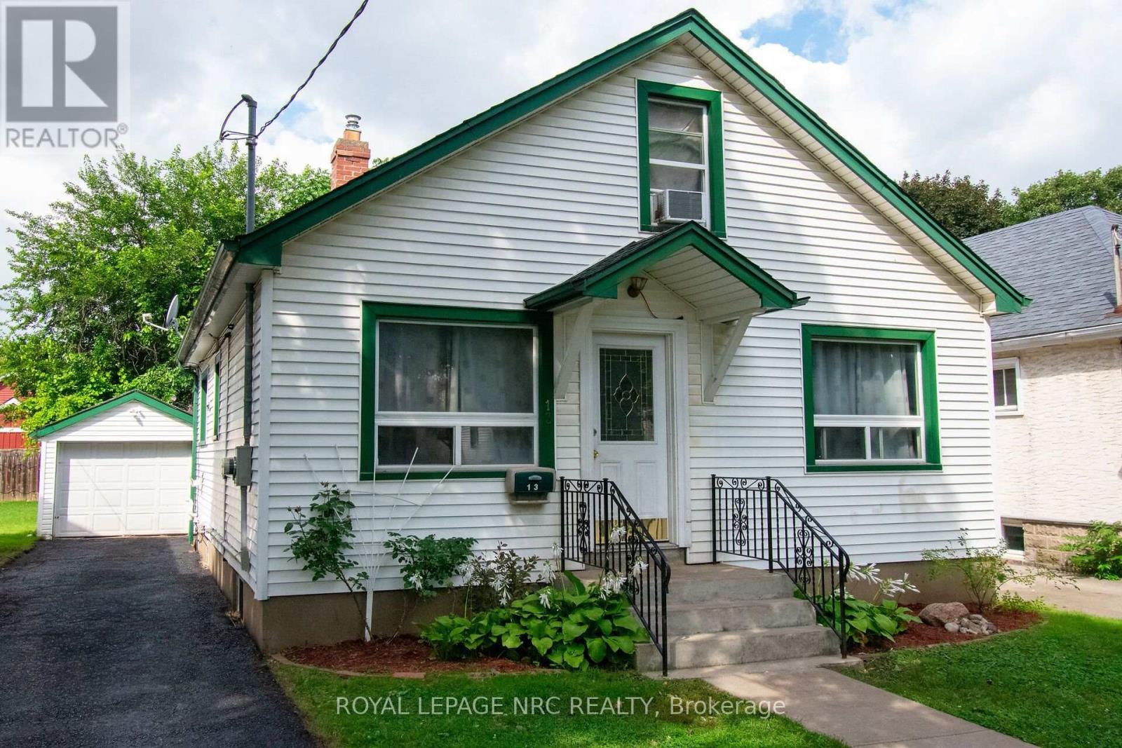 13 Mildred Avenue, St. Catharines, Ontario  L2R 6H9 - Photo 39 - X13720998
