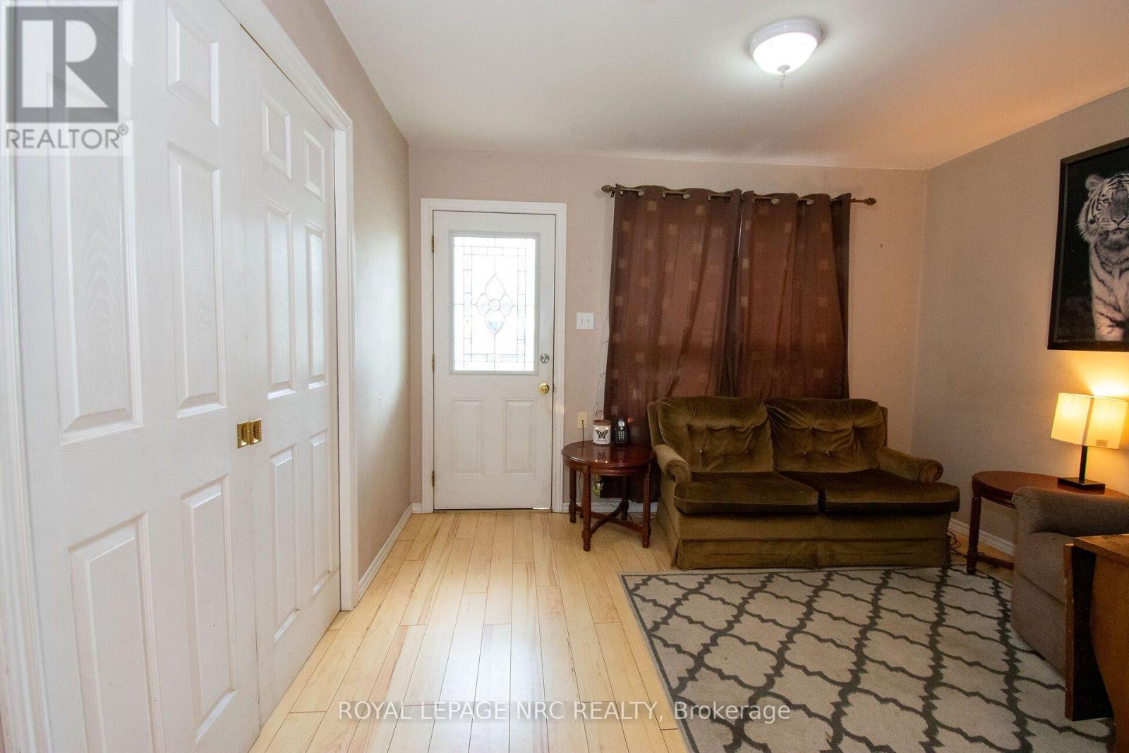 13 Mildred Avenue, St. Catharines, Ontario  L2R 6H9 - Photo 5 - X13720998