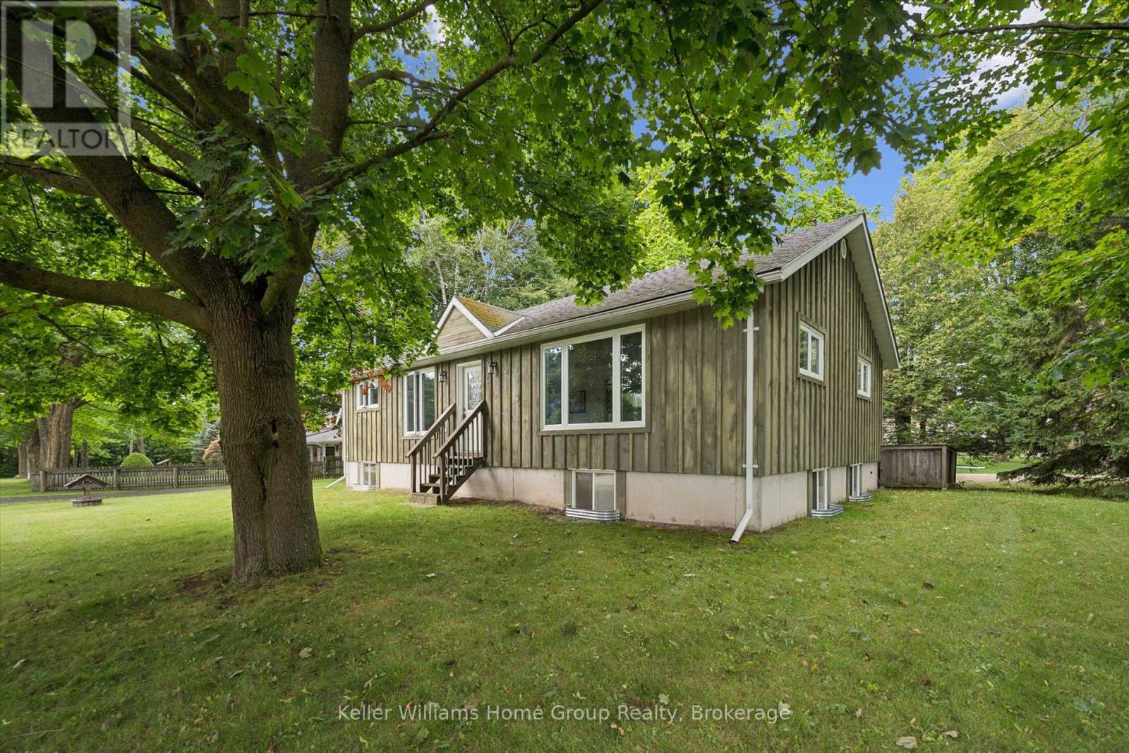 52 COOPER STREET, east luther grand valley (grand valley), Ontario