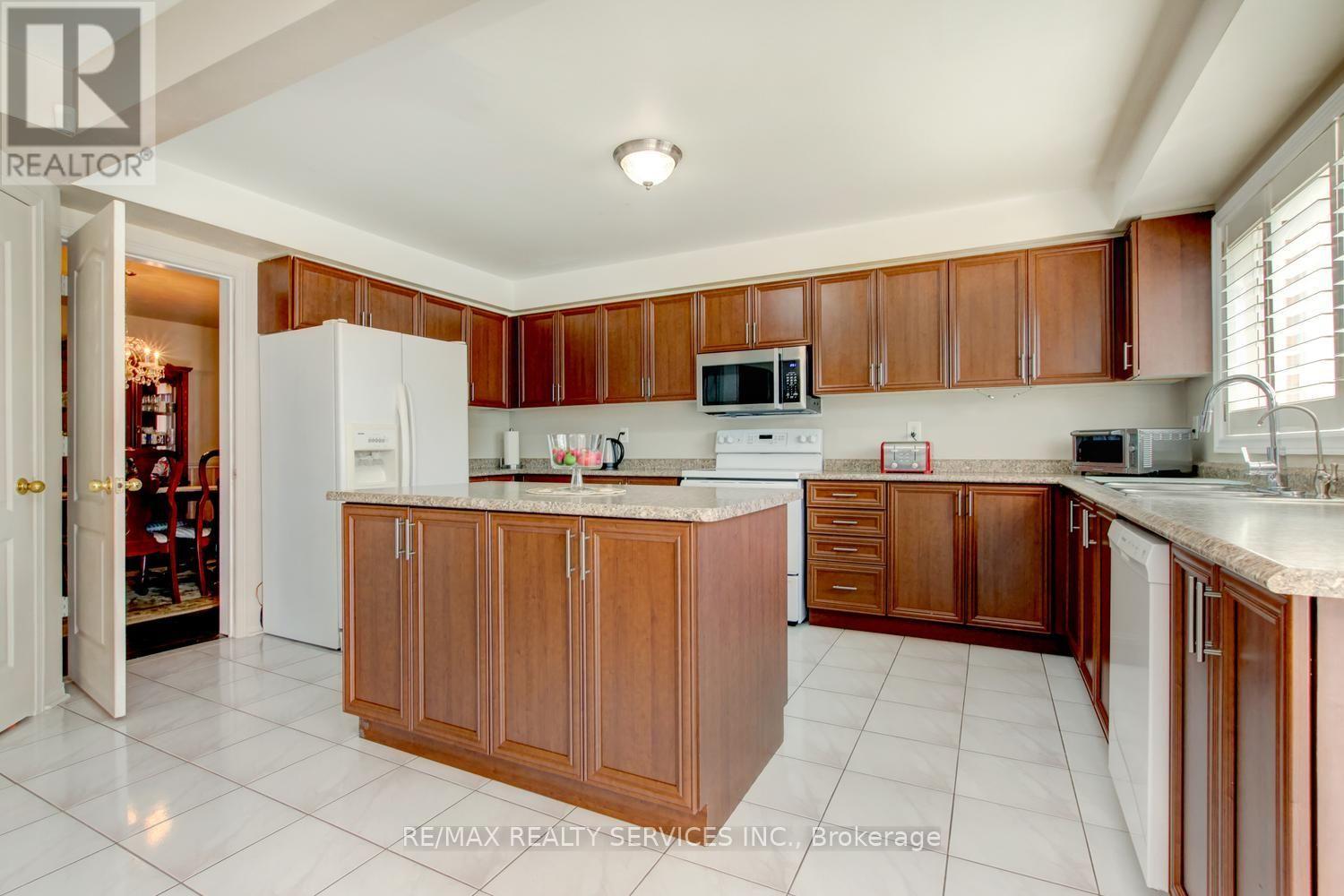 671 Peter Robertson Boulevard, Brampton, Ontario  L6R 1L8 - Photo 10 - W13720970