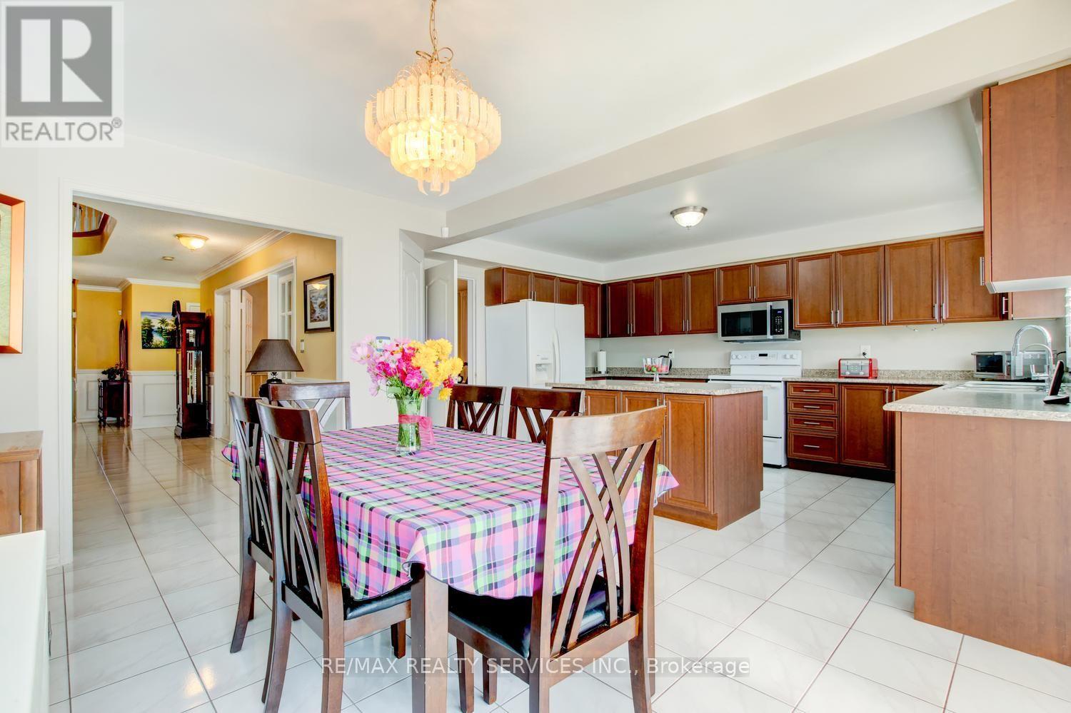 671 Peter Robertson Boulevard, Brampton, Ontario  L6R 1L8 - Photo 9 - W13720970