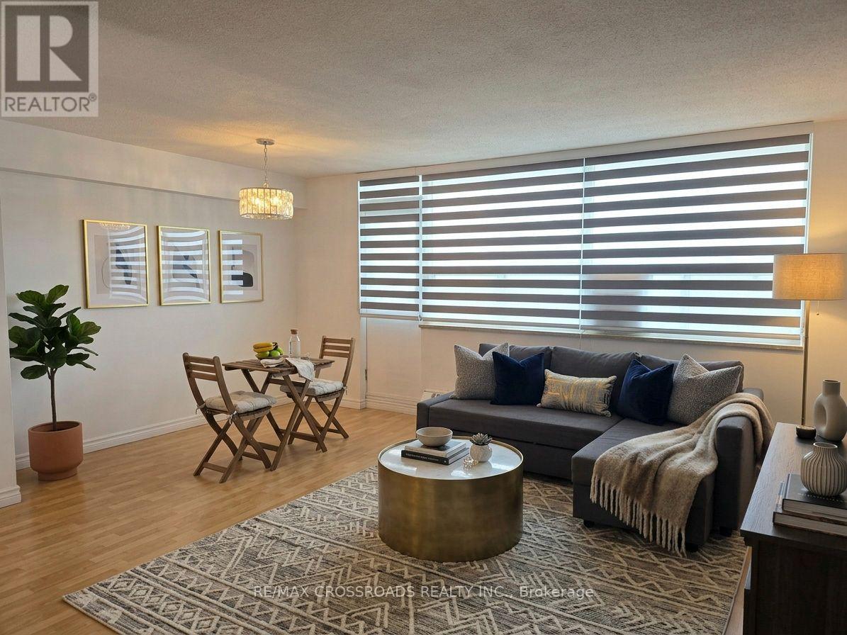 1004 - 5 Frith Road, Toronto, Ontario  M3N 2L5 - Photo 2 - W13721004