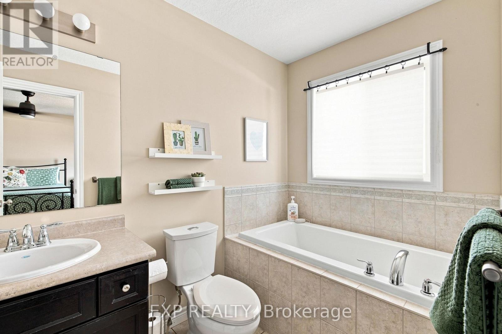 187 Eden Oak Trail, Kitchener, Ontario  N2A 0H6 - Photo 31 - X13720992