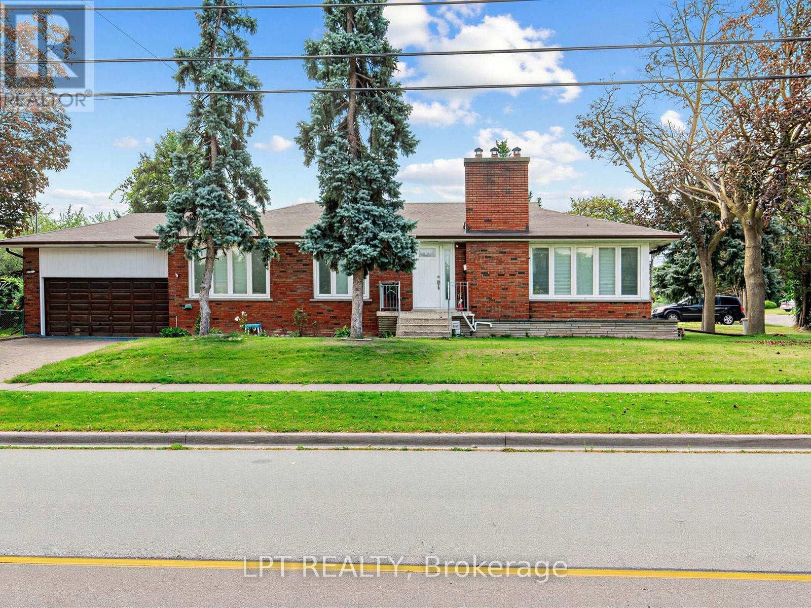 27 KINGSVIEW BOULEVARD, Toronto, Ontario