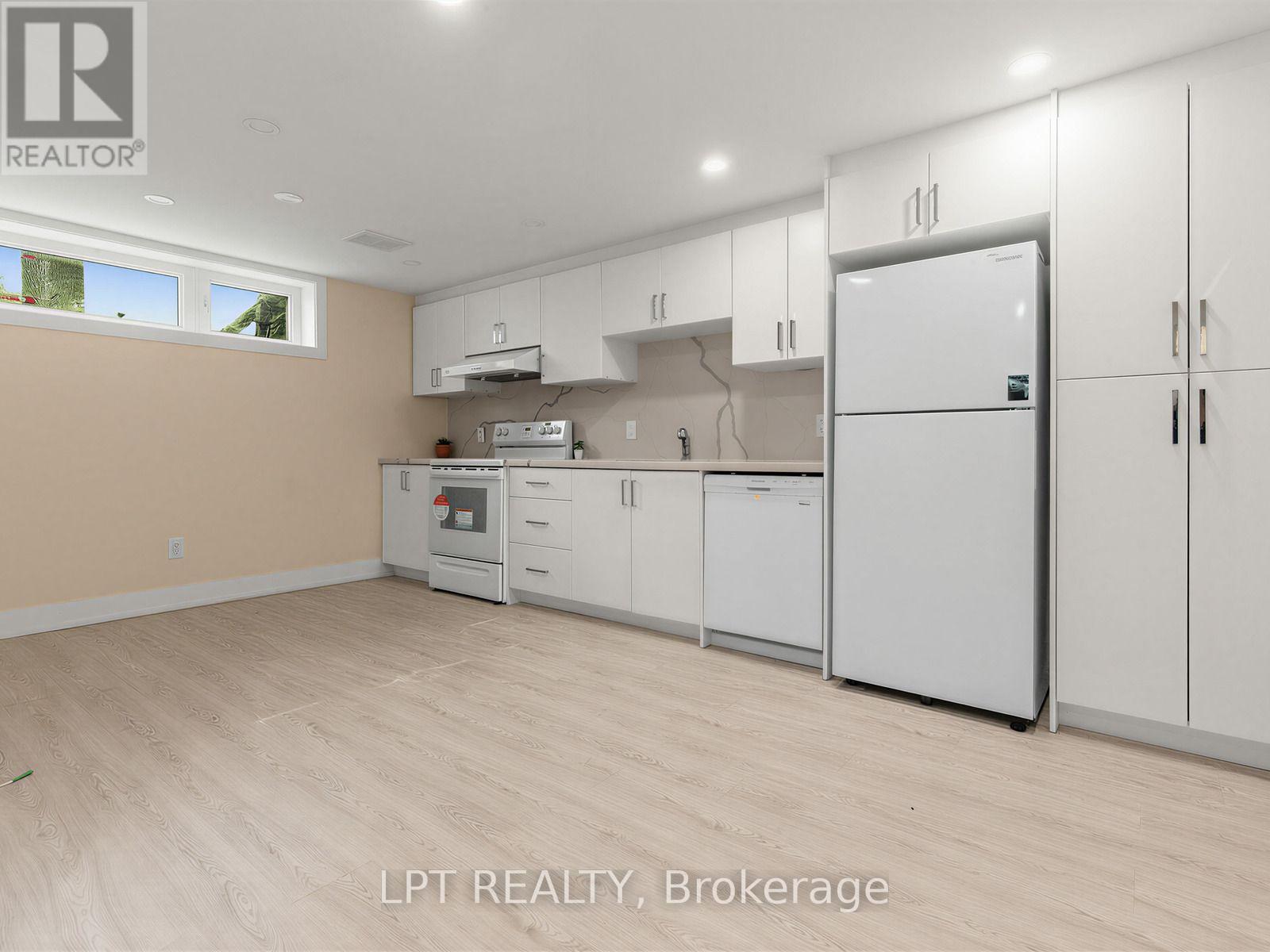 27 Kingsview Boulevard, Toronto, Ontario  M9R 1T5 - Photo 23 - W13711134