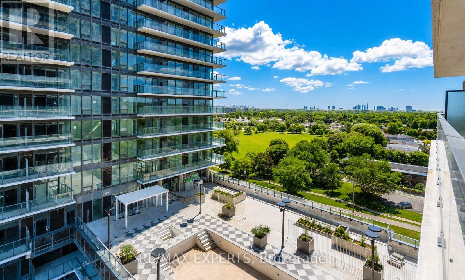 1705 - 4010 Eglinton Avenue W, Toronto, Ontario  M9A 0G5 - Photo 14 - W13720532