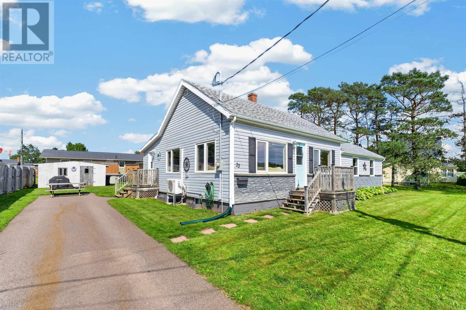 33 Bayview Drive, Summerside, Prince Edward Island  C1N 3Z9 - Photo 14 - 202621744