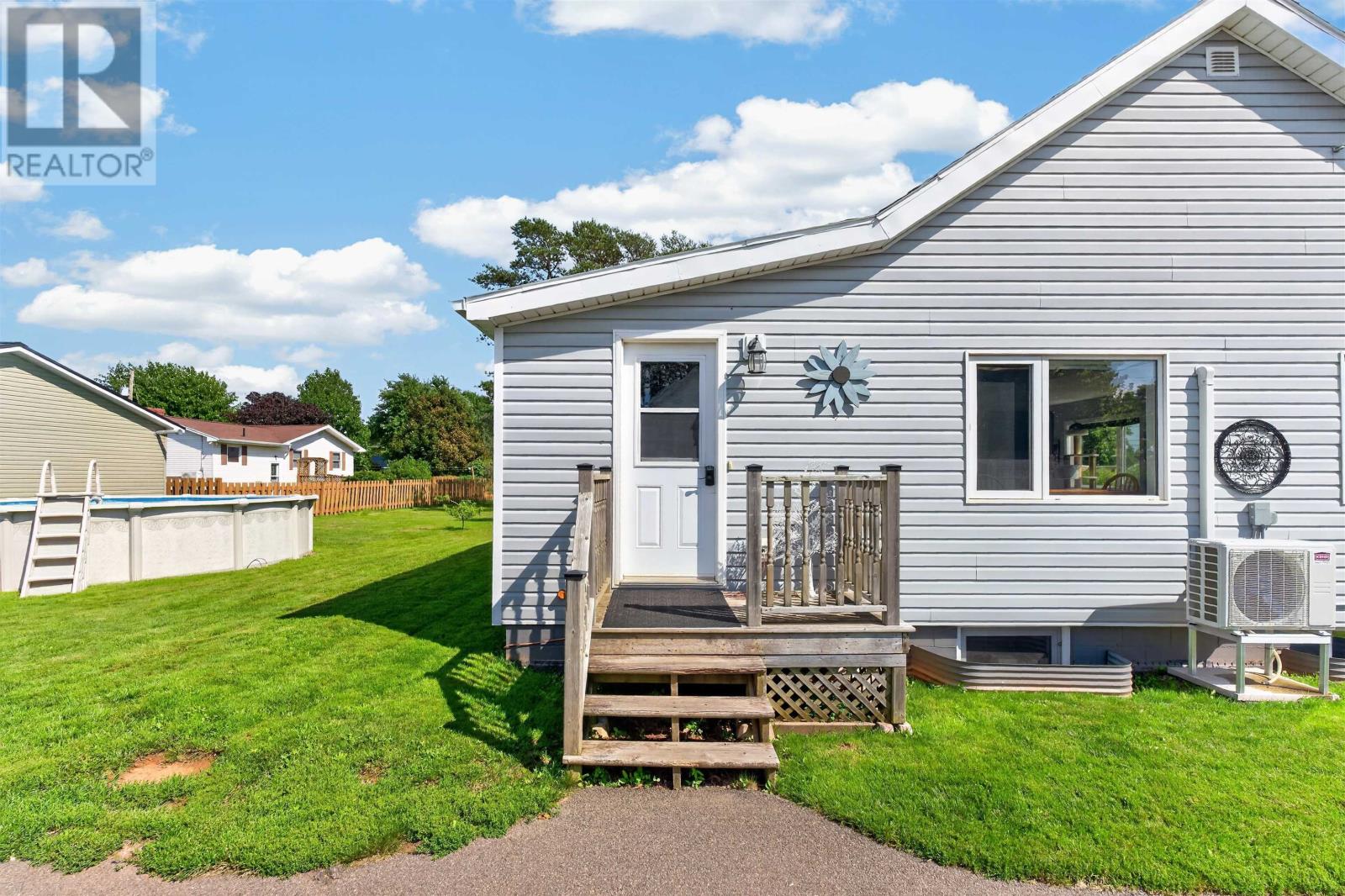 33 Bayview Drive, Summerside, Prince Edward Island  C1N 3Z9 - Photo 17 - 202621744