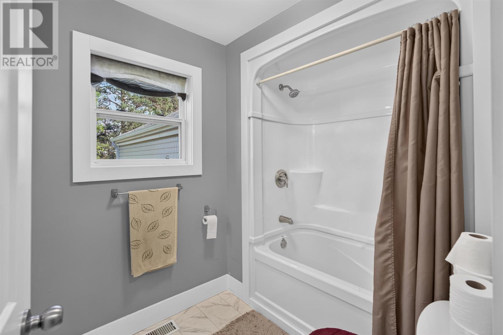 33 Bayview Drive, Summerside, Prince Edward Island  C1N 3Z9 - Photo 32 - 202621744