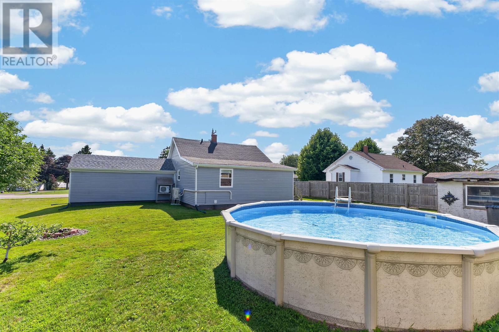 33 Bayview Drive, Summerside, Prince Edward Island  C1N 3Z9 - Photo 9 - 202621744