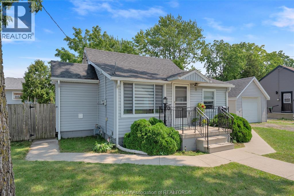 9 Park Lane, Chatham, Ontario  N7M 4X9 - Photo 3 - 26021009