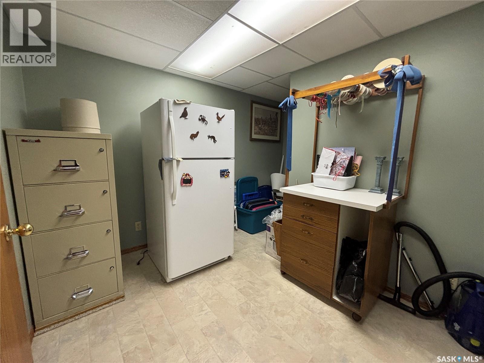211 Aspen Street, Maple Creek, Saskatchewan  S0N 1N0 - Photo 49 - SK046759