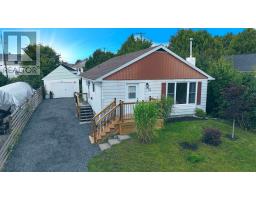 74 Roman AVE, Elliot Lake, Ontario