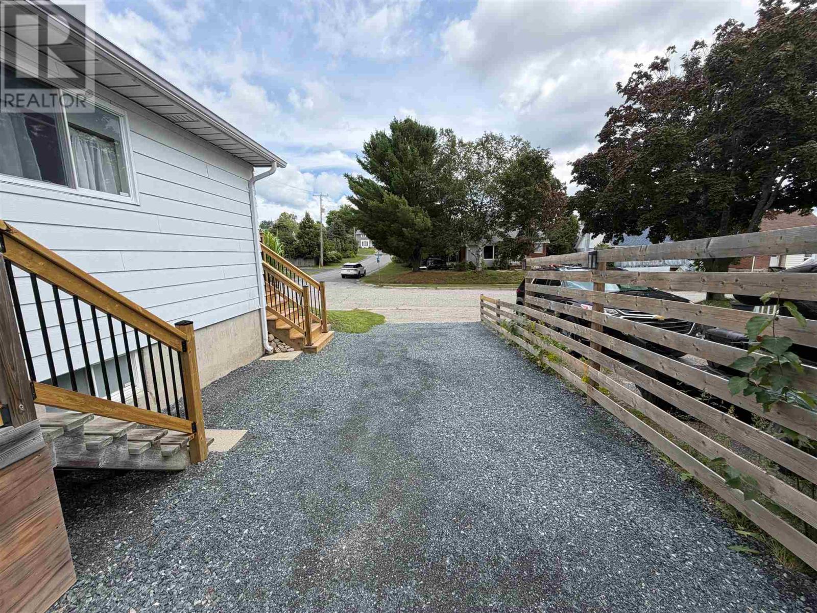 74 Roman Ave, Elliot Lake, Ontario  P5A 1S1 - Photo 28 - SM262313