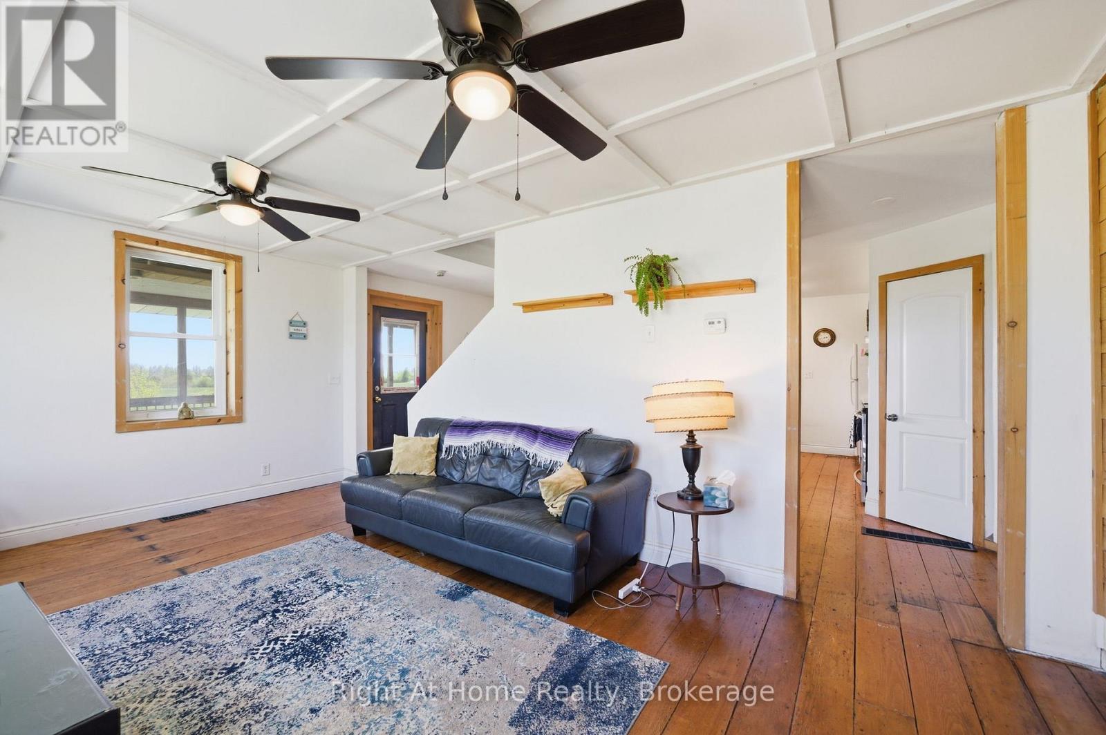 660 County Rd 19 Road, Prince Edward County, Ontario  K0K 1T0 - Photo 7 - X13721046