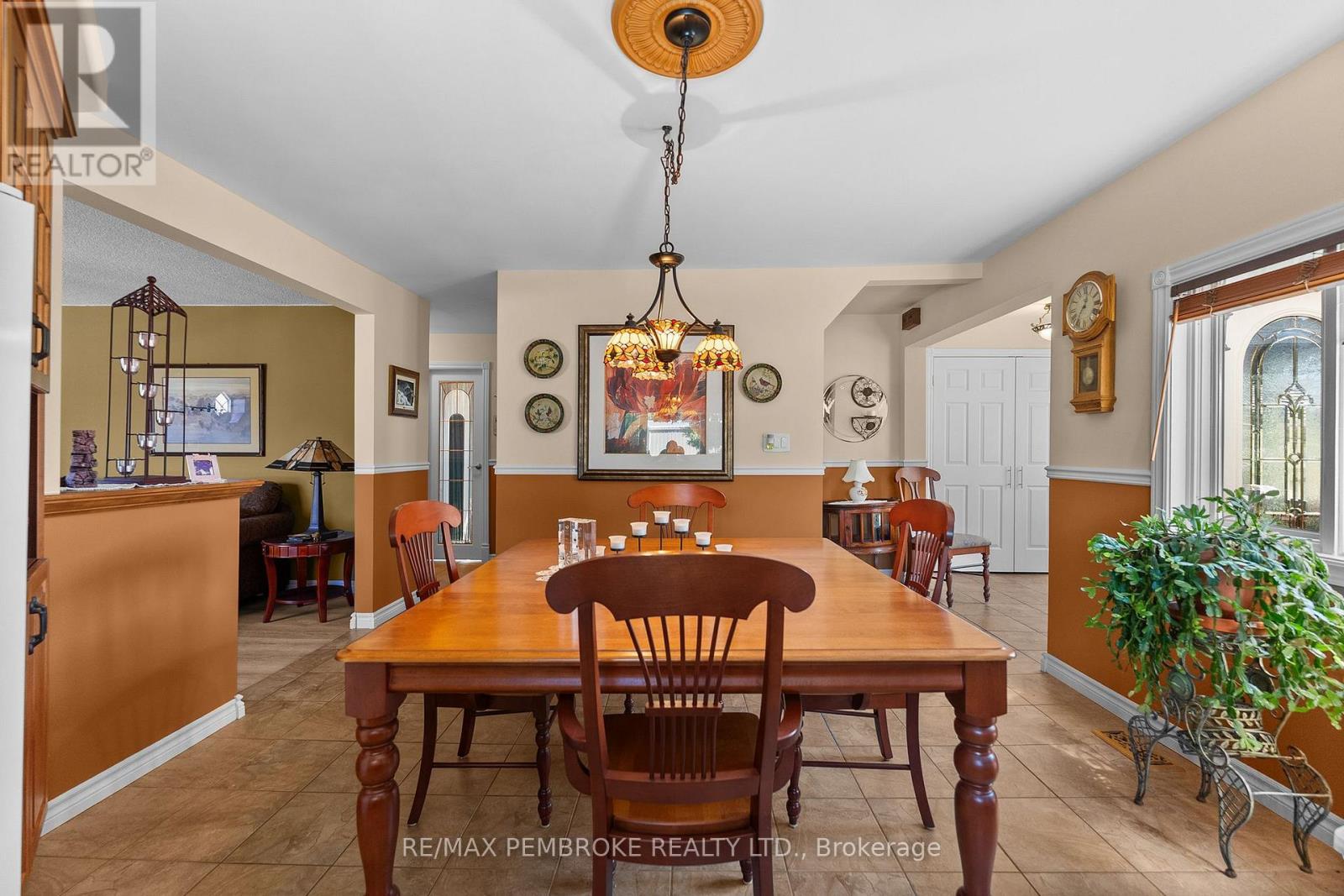 1315 Blakely Crescent W, Pembroke, Ontario K8A 6Z9 - Photo 12 - X13721096