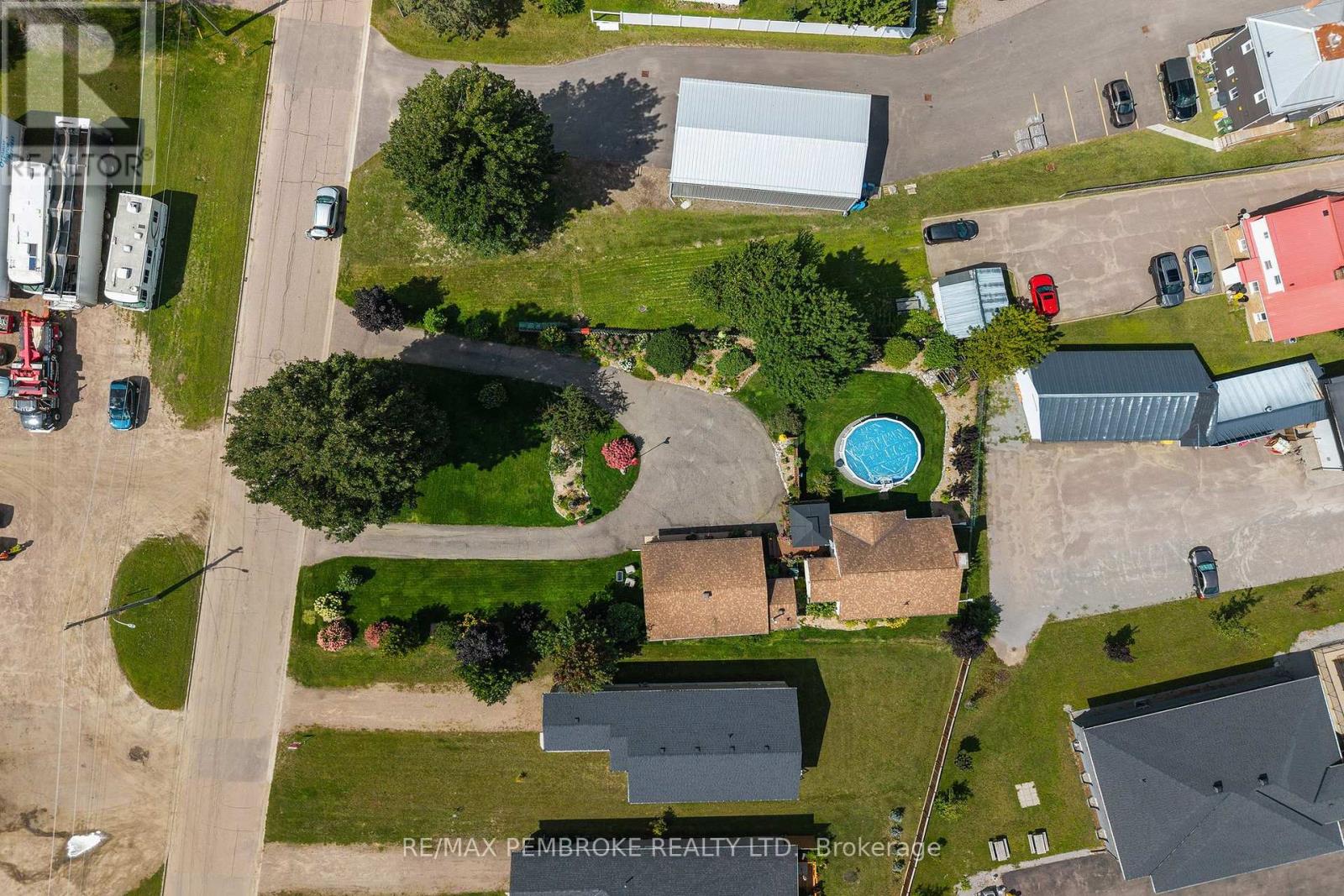 1315 Blakely Crescent W, Pembroke, Ontario K8A 6Z9 - Photo 40 - X13721096
