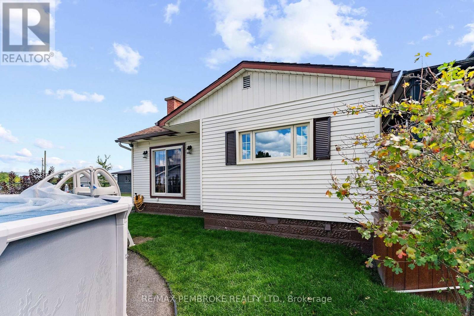 1315 Blakely Crescent W, Pembroke, Ontario K8A 6Z9 - Photo 46 - X13721096