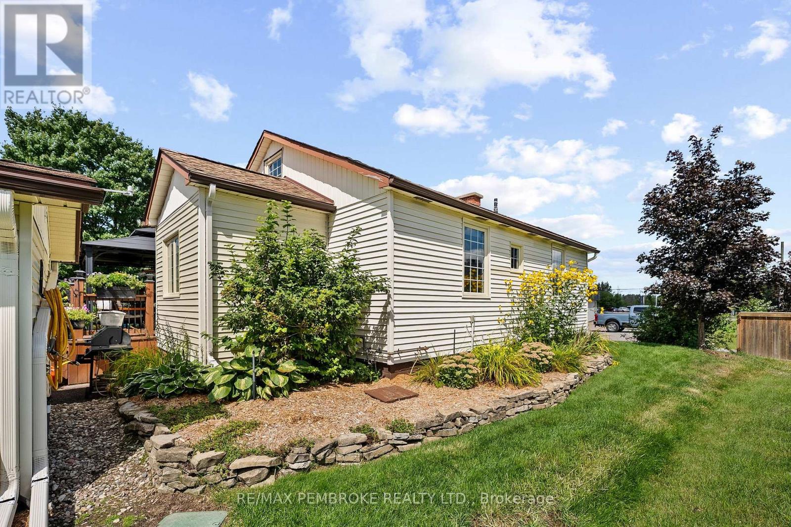 1315 Blakely Crescent W, Pembroke, Ontario K8A 6Z9 - Photo 48 - X13721096