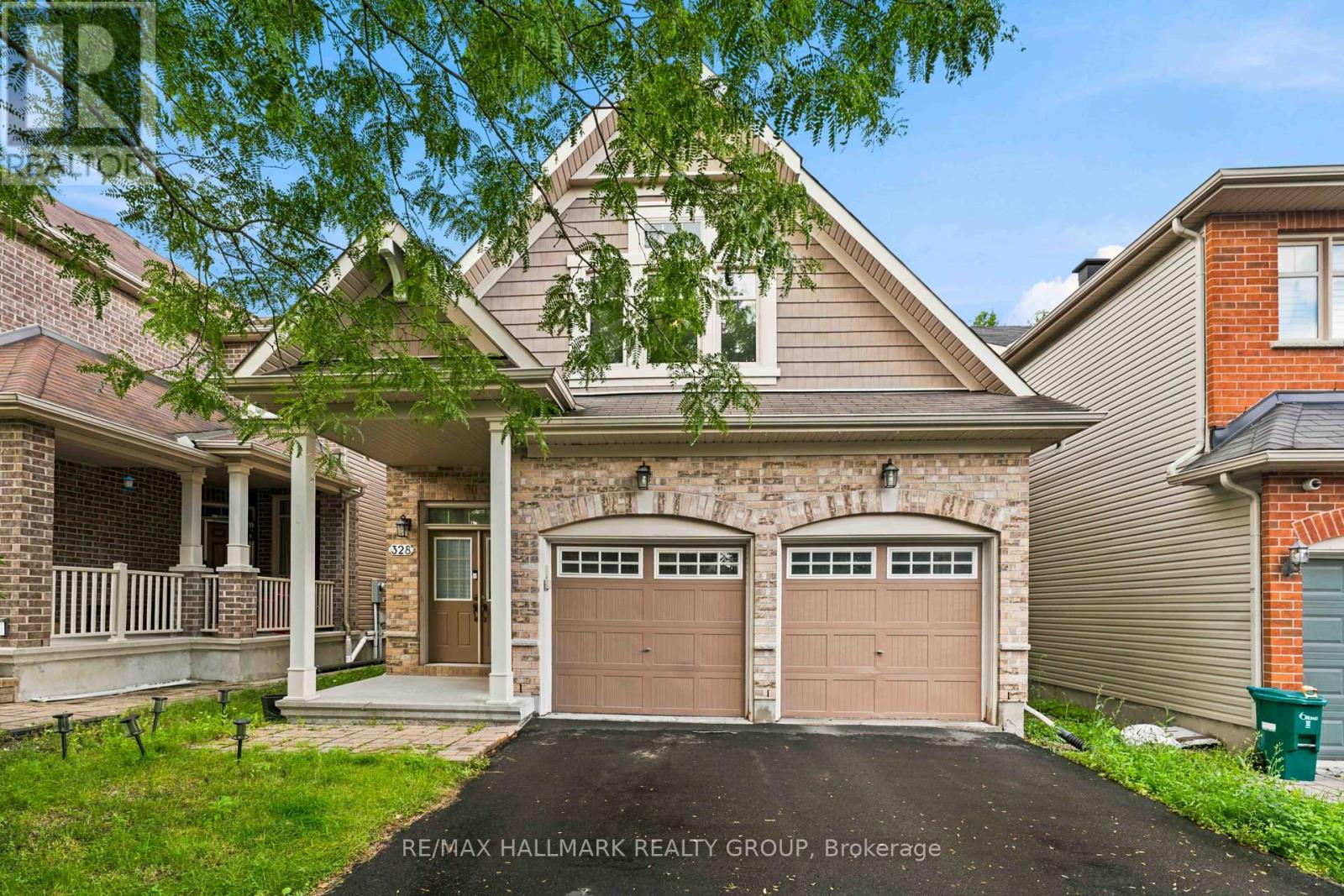 328 LAUGHLIN CIRCLE, Ottawa, Ontario