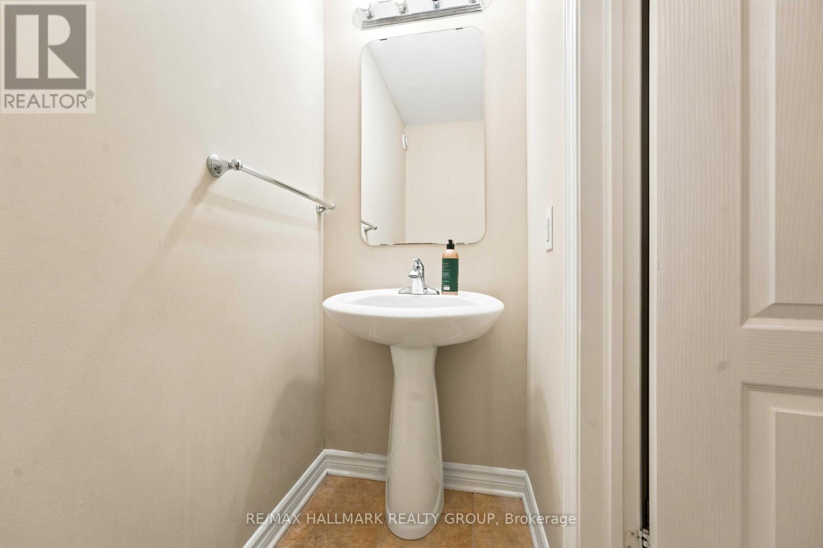 328 Laughlin Circle, Ottawa, Ontario  K2T 0E1 - Photo 15 - X13721014