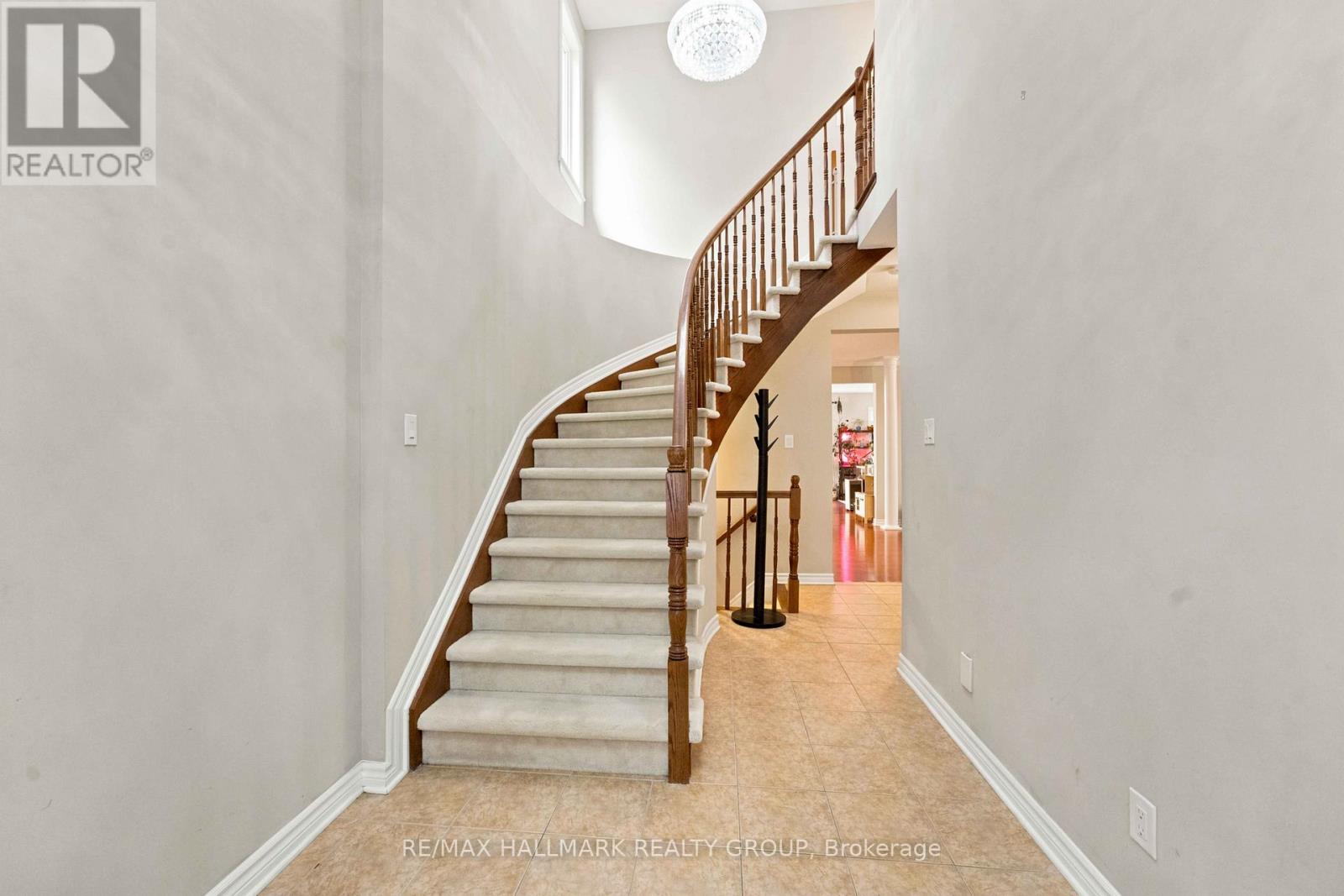 328 Laughlin Circle, Ottawa, Ontario  K2T 0E1 - Photo 4 - X13721014