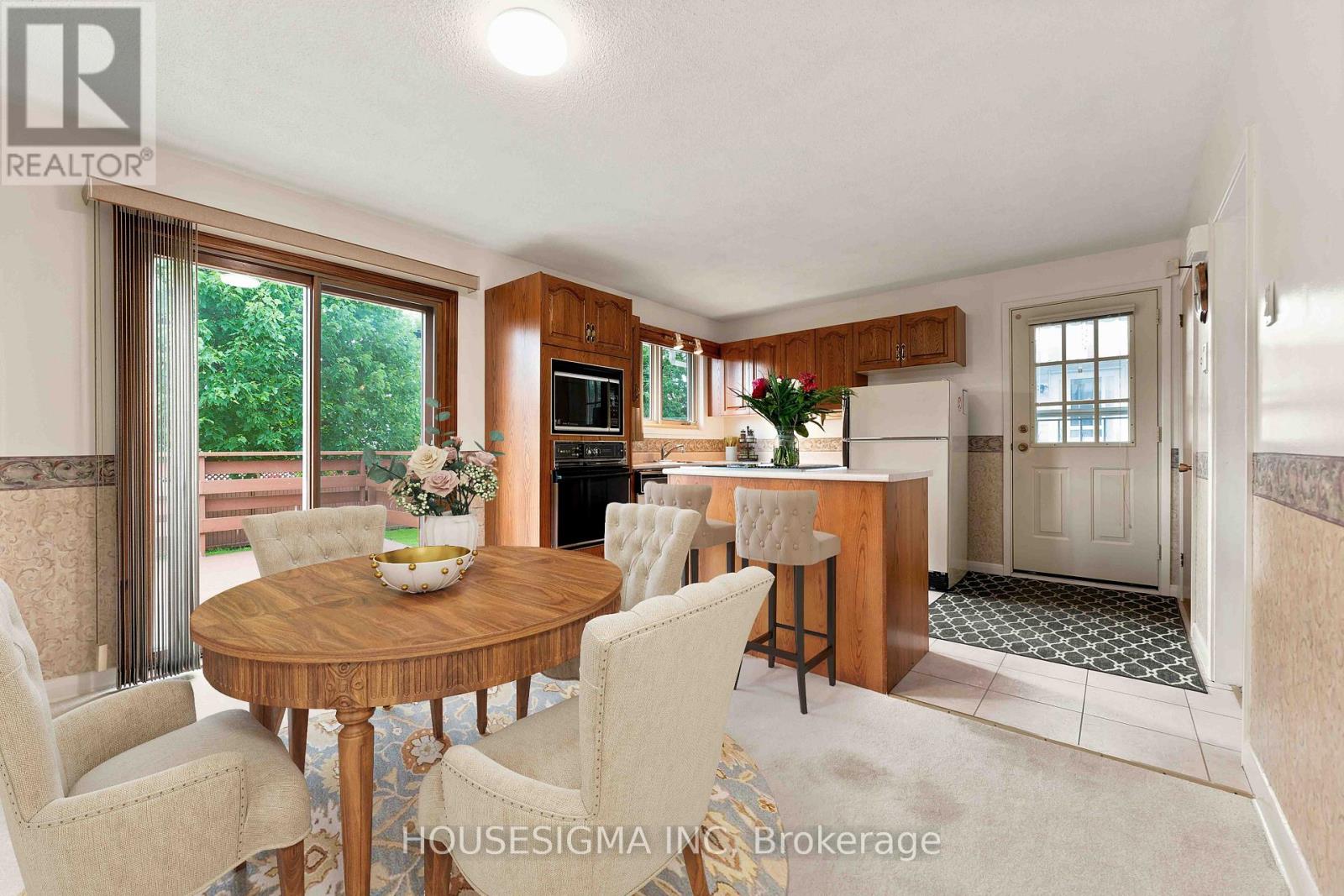 1347 Avenue R Avenue, Ottawa, Ontario  K1G 0C1 - Photo 13 - X13721118