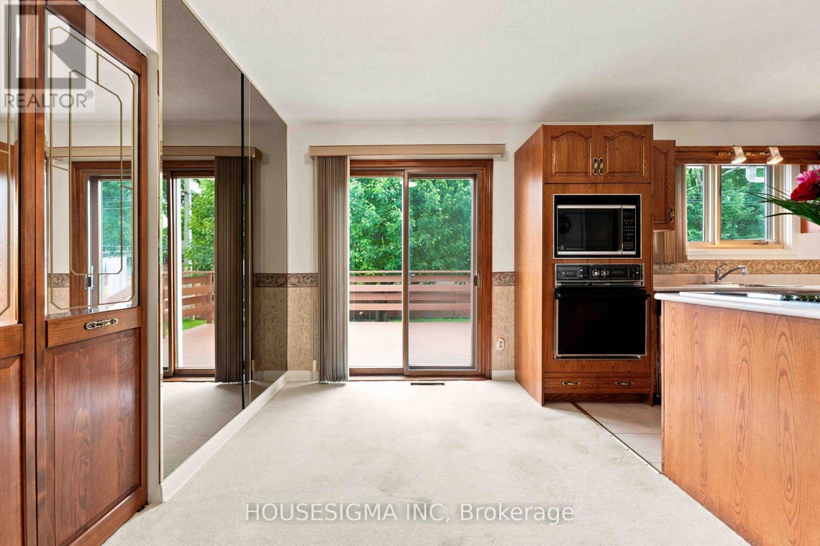 1347 Avenue R Avenue, Ottawa, Ontario  K1G 0C1 - Photo 15 - X13721118