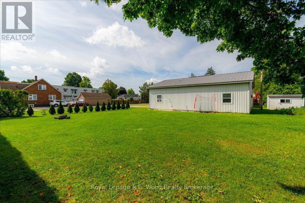 56 Queen Street, Norfolk, Ontario  N0E 1G0 - Photo 11 - X13721128