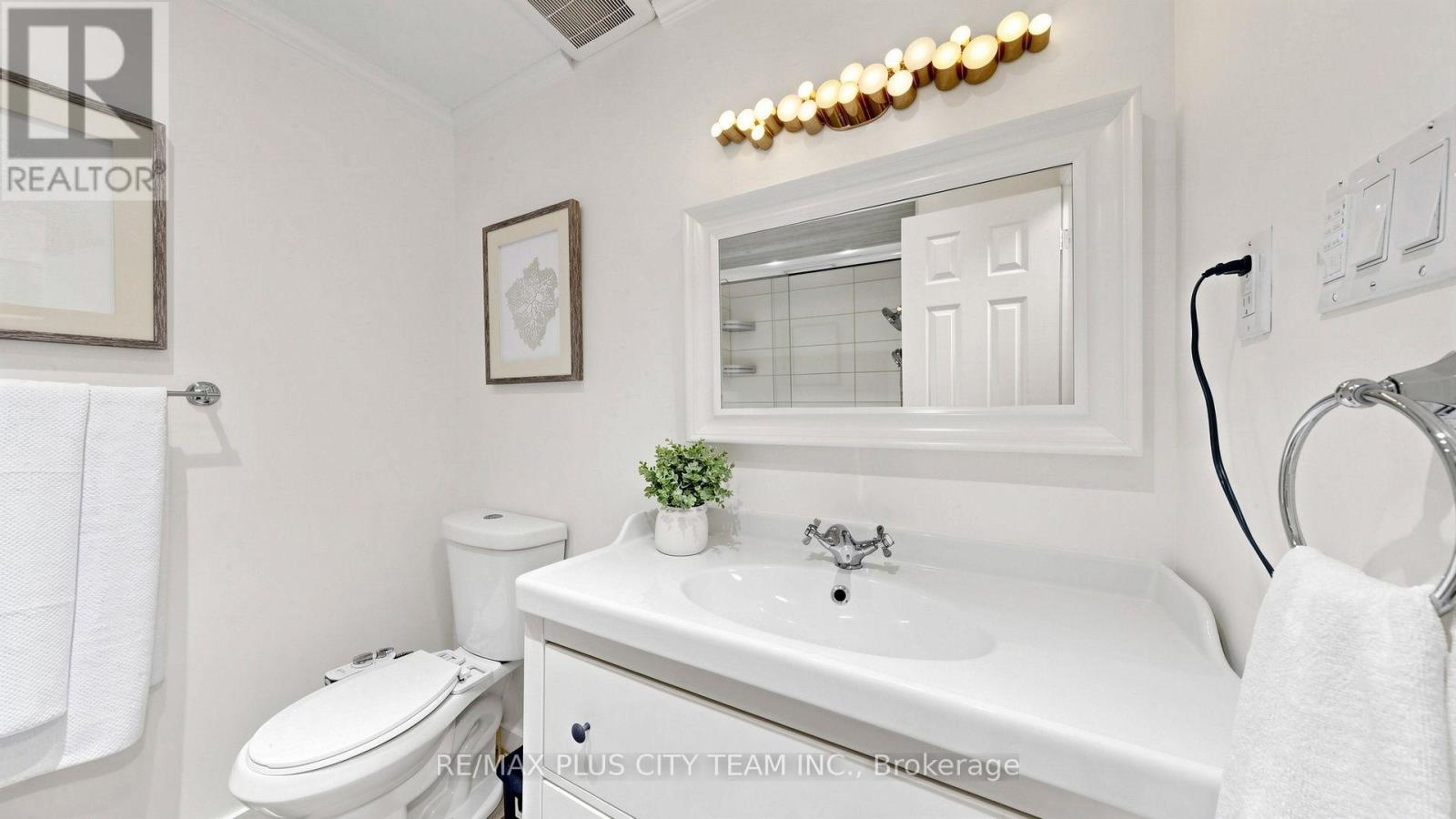 60 Tangle Briar Way, Toronto, Ontario  M2J 2M4 - Photo 27 - C13721016