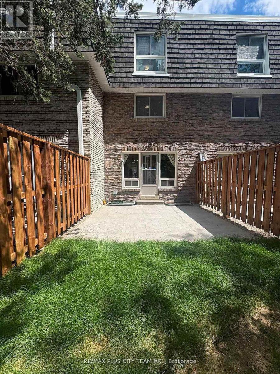 60 Tangle Briar Way, Toronto, Ontario  M2J 2M4 - Photo 35 - C13721016