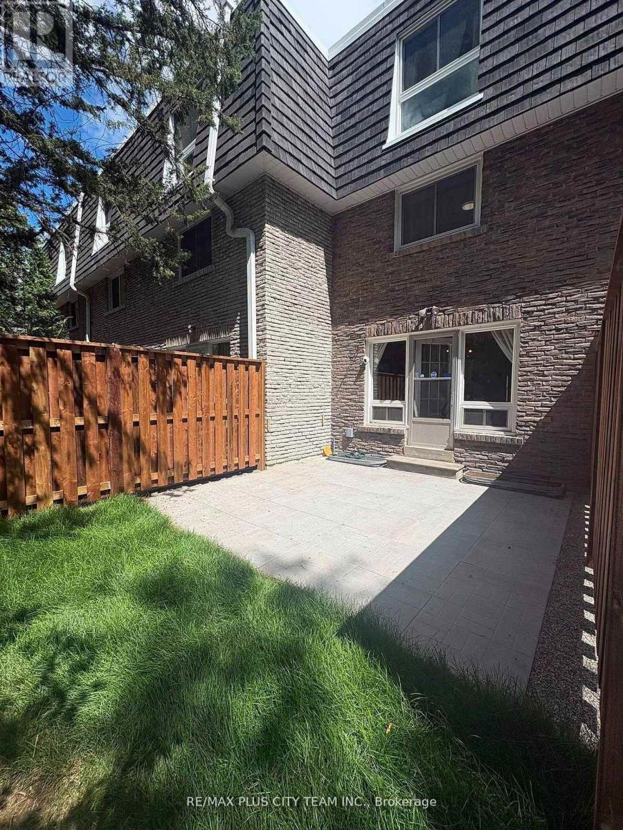 60 Tangle Briar Way, Toronto, Ontario  M2J 2M4 - Photo 37 - C13721016