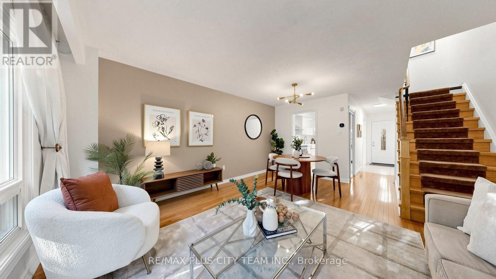 60 Tangle Briar Way, Toronto, Ontario  M2J 2M4 - Photo 5 - C13721016