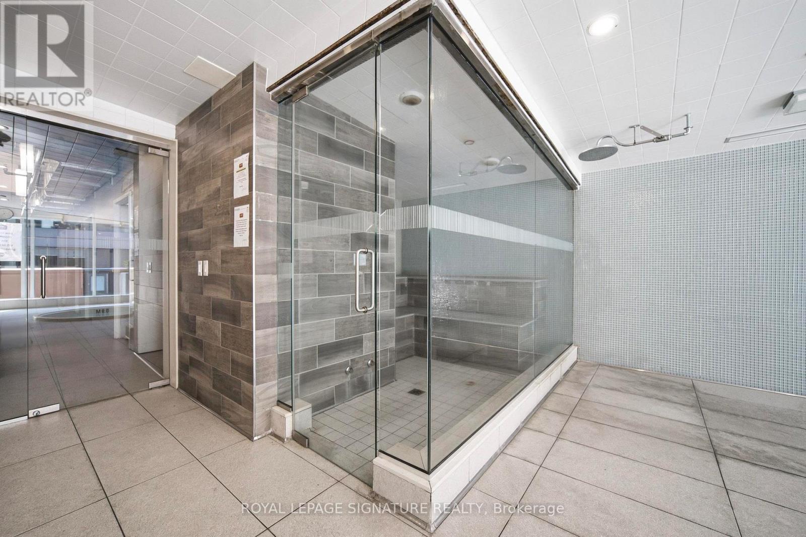 1001 - 21 Widmer Street, Toronto, Ontario  M5V 0B8 - Photo 17 - C13721074