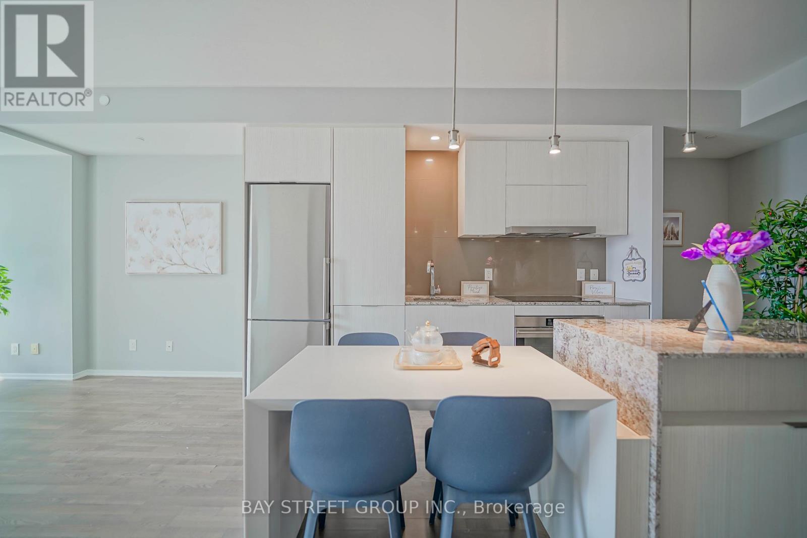 1605 - 1 Bloor Street E, Toronto, Ontario  M4W 0A8 - Photo 12 - C13721102