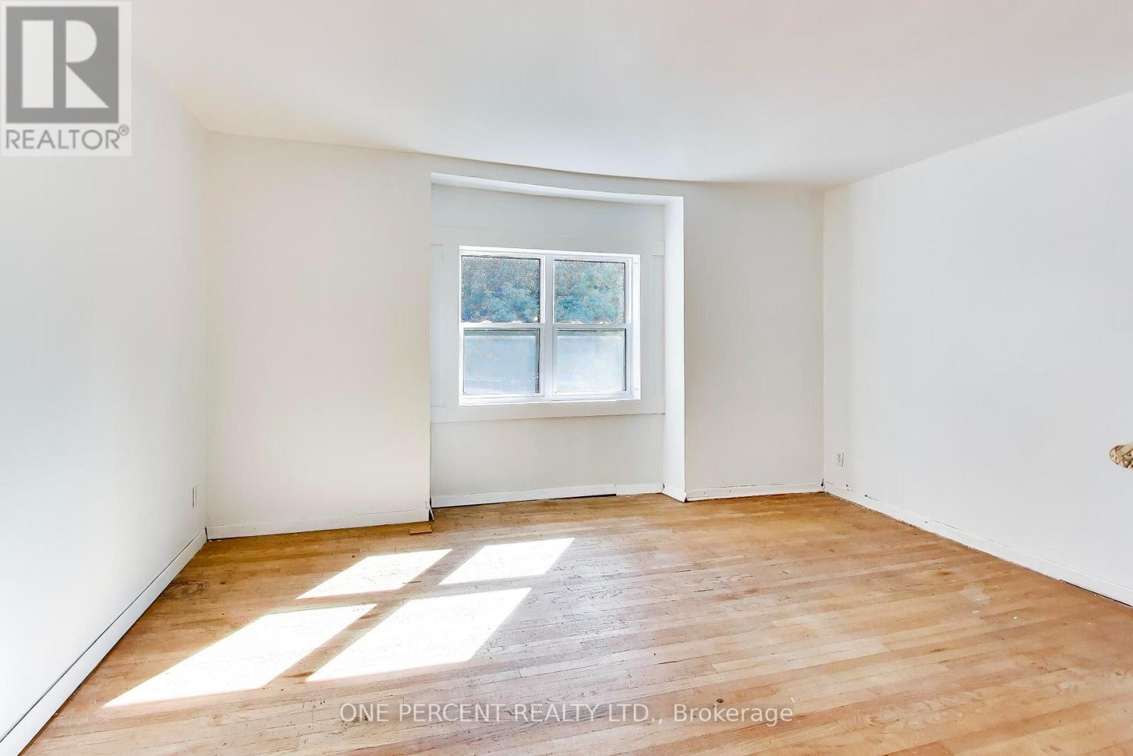 150 Beech Avenue, Toronto, Ontario  M4E 3H6 - Photo 15 - E13721038