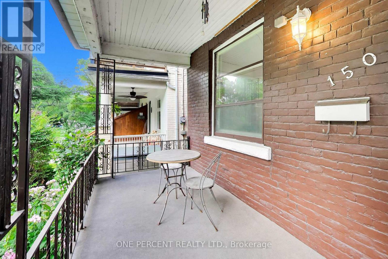 150 Beech Avenue, Toronto, Ontario  M4E 3H6 - Photo 2 - E13721038