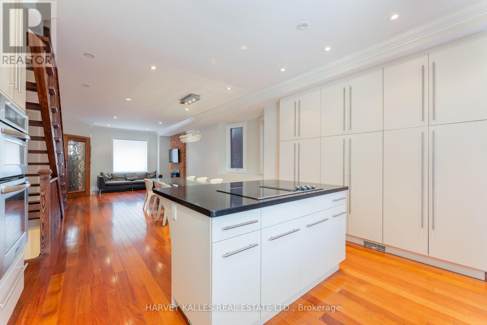 1107 Gerrard Street E, Toronto, Ontario  M4M 1Z9 - Photo 16 - E13721094