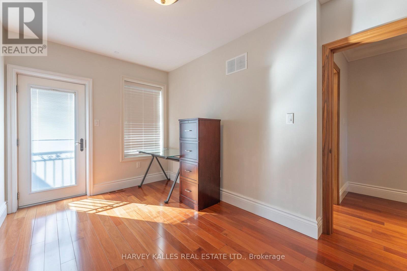 1107 Gerrard Street E, Toronto, Ontario  M4M 1Z9 - Photo 20 - E13721094
