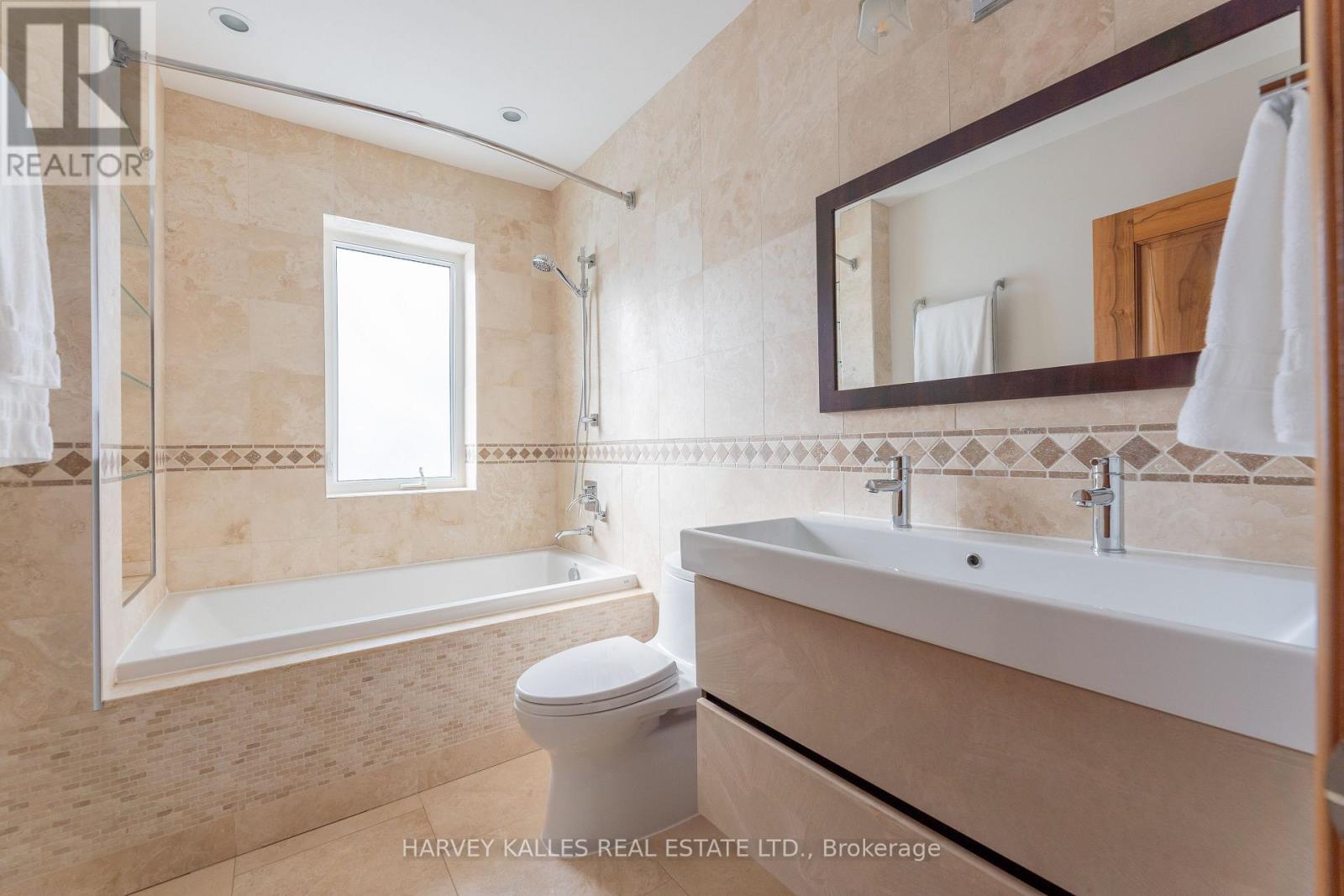 1107 Gerrard Street E, Toronto, Ontario  M4M 1Z9 - Photo 21 - E13721094