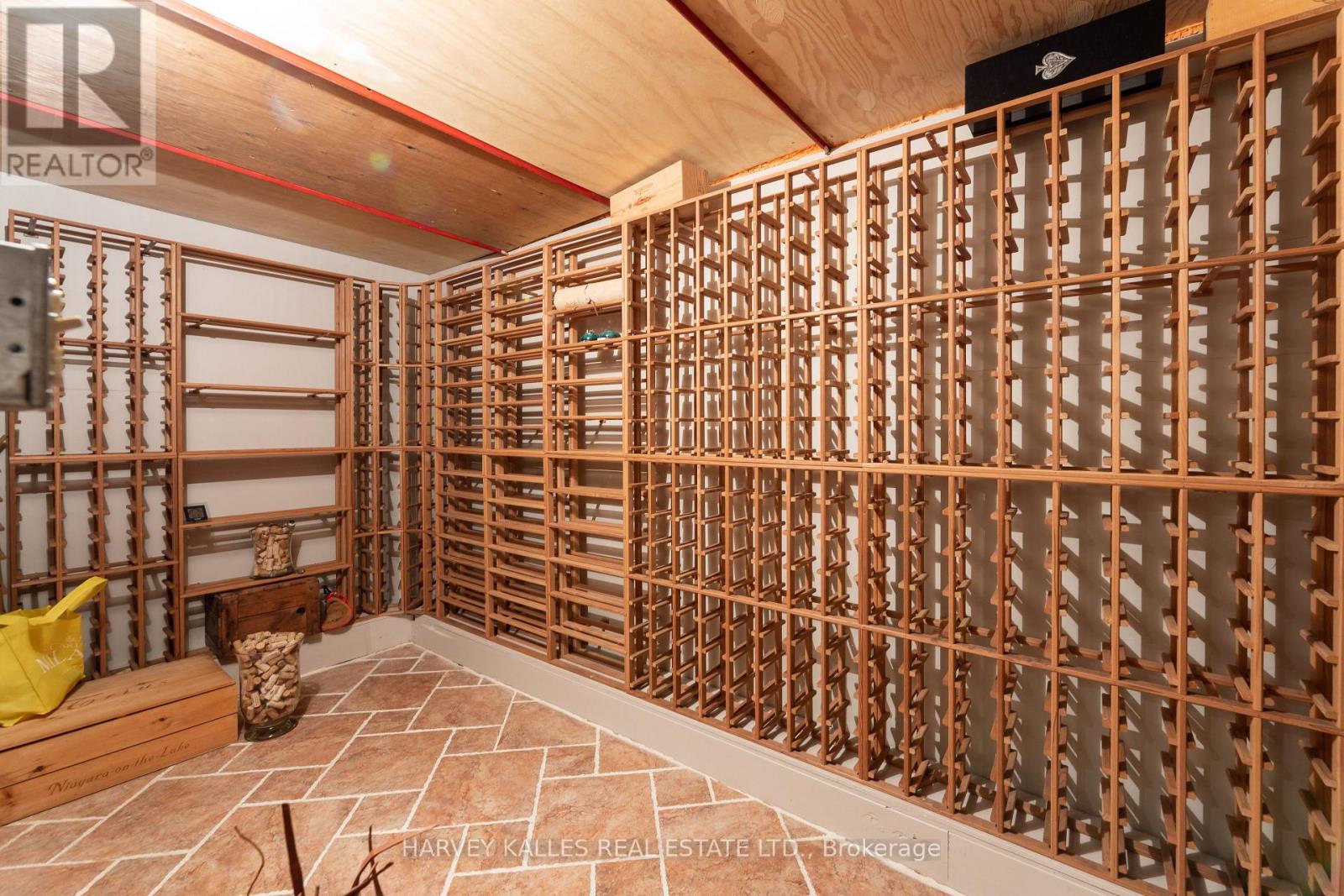 1107 Gerrard Street E, Toronto, Ontario  M4M 1Z9 - Photo 26 - E13721094